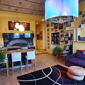 Maison Mavu: With Fiber Wi-fi, Near Jazz Arena Apartment